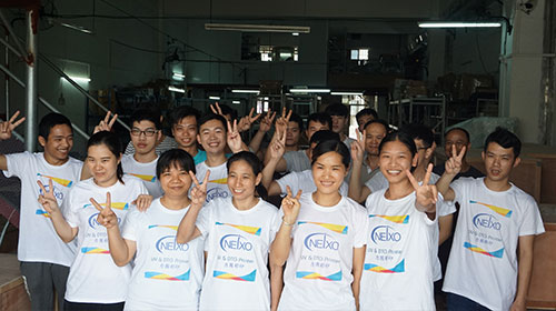 workers of the a3 dtg printer factory