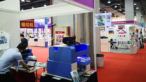 uv flatbed printer seeing in trade show